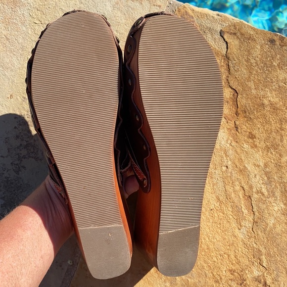 OluKai clogs - Picture 7 of 8